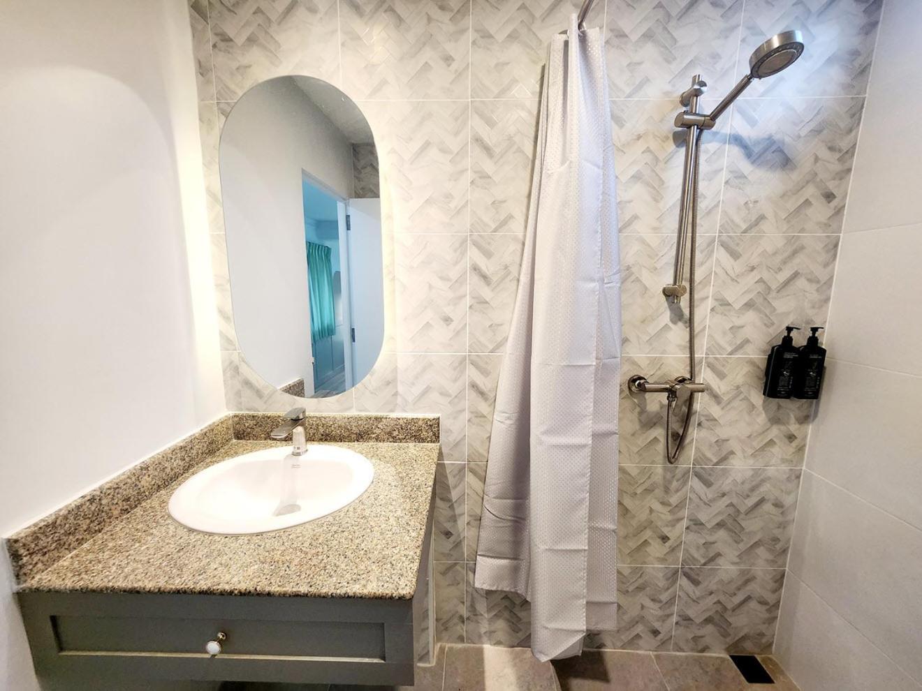Seatel Phuket, Patong Beach المظهر الخارجي الصورة