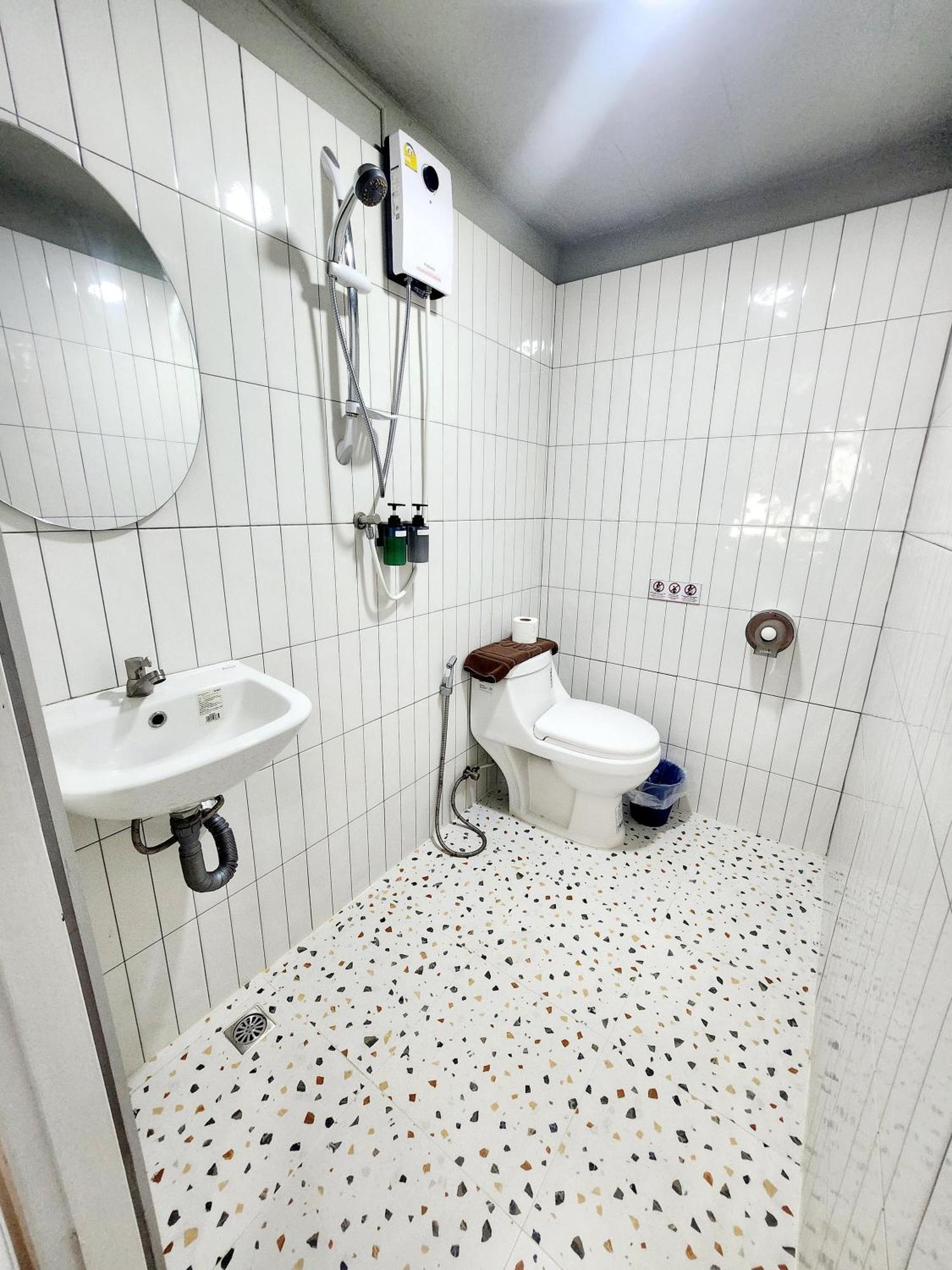 Seatel Phuket, Patong Beach المظهر الخارجي الصورة
